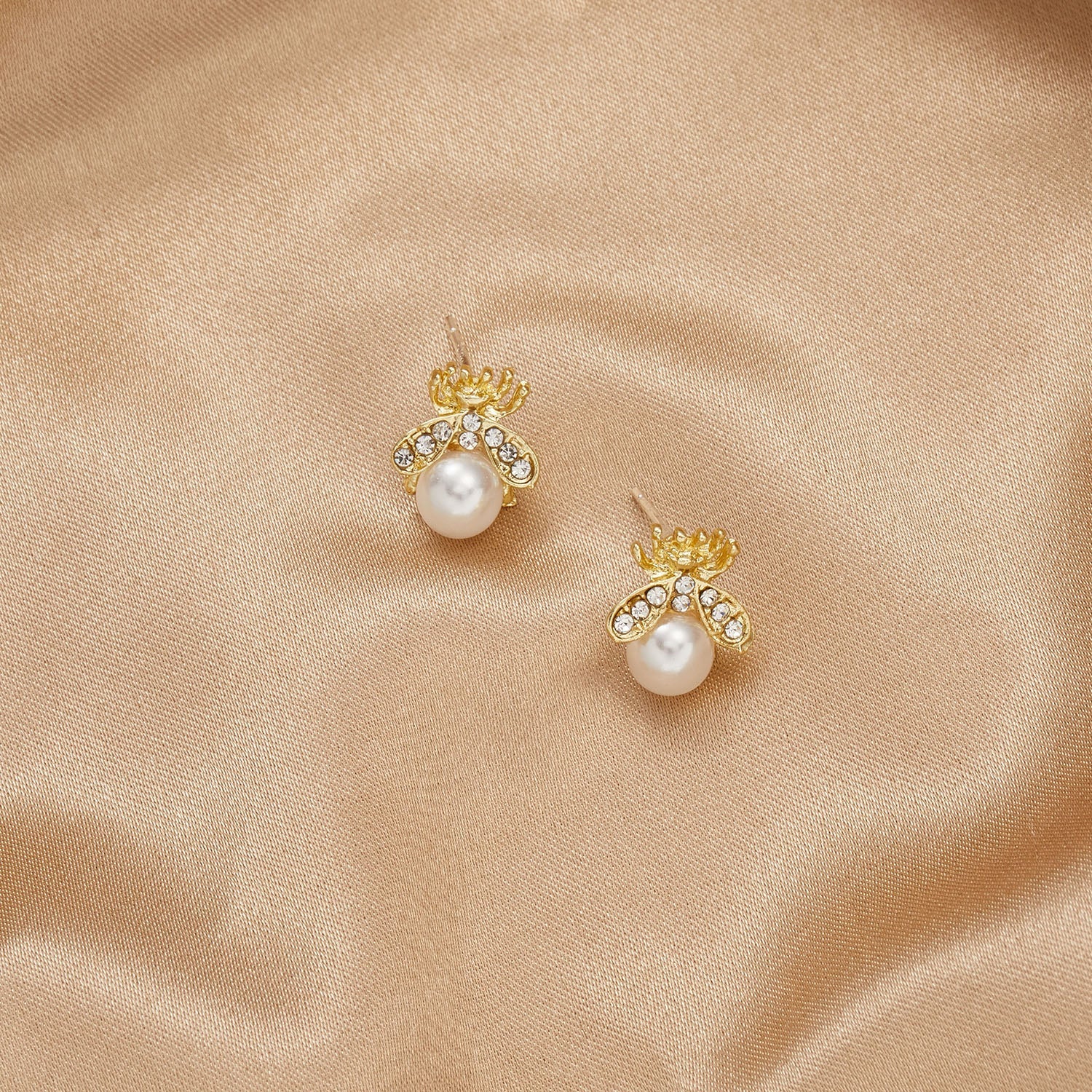 Honey Bee Pearl Earrings - KME means the very best